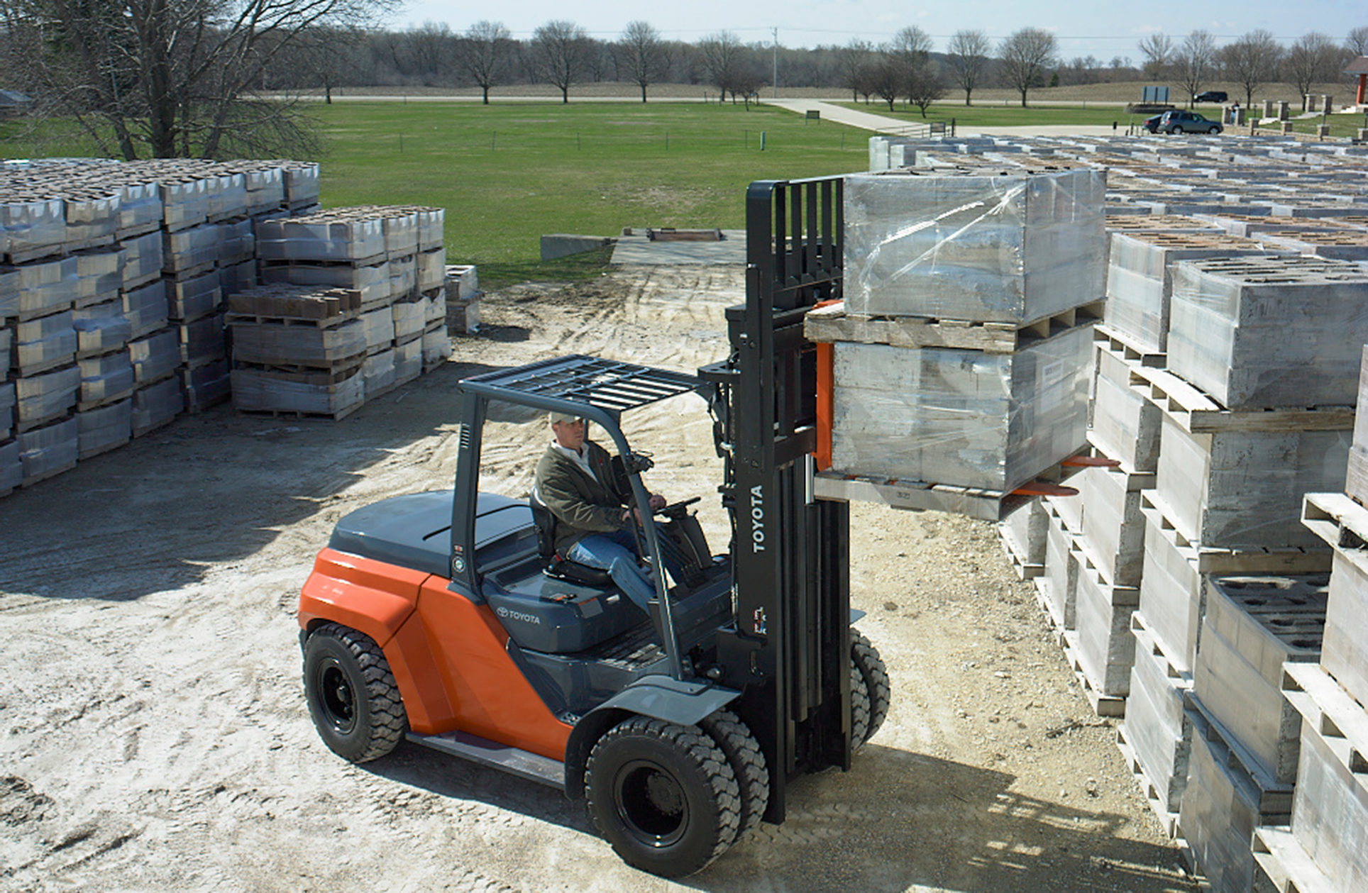 Large IC Pneumatic Forklift